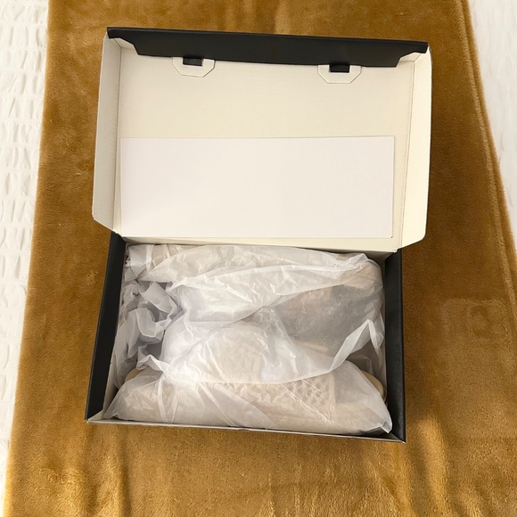 NWT Banana Republic Rattan Double Strap Sandals - Picture 9 of 11